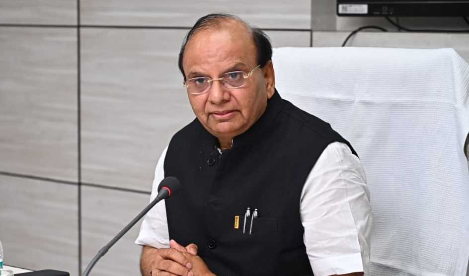 राजनीतिक लाभ के लिए दिल्ली सरकार पड़ोसी राज्यों पर मढ़ रही आरोप : एलजी